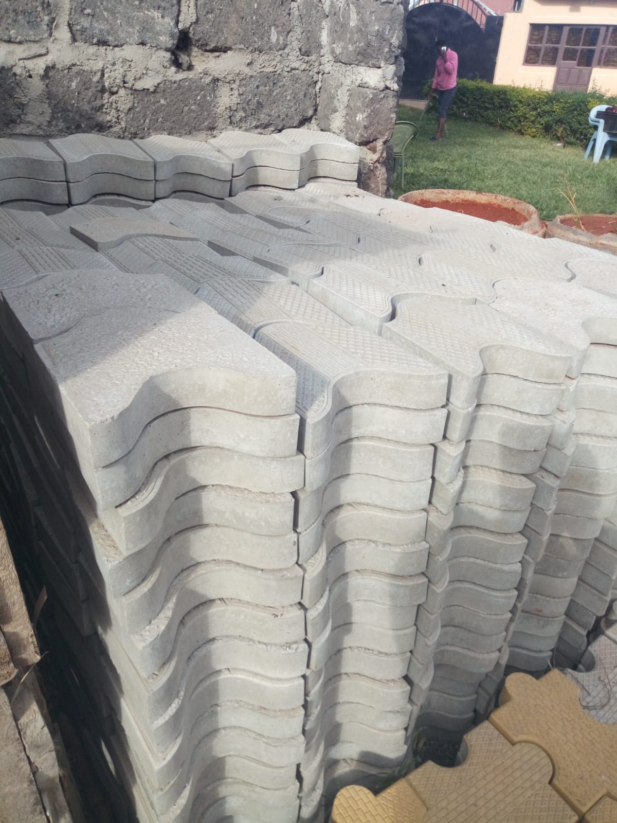 Paving Blocks (Cabros) Motherland Concrete & Logistics